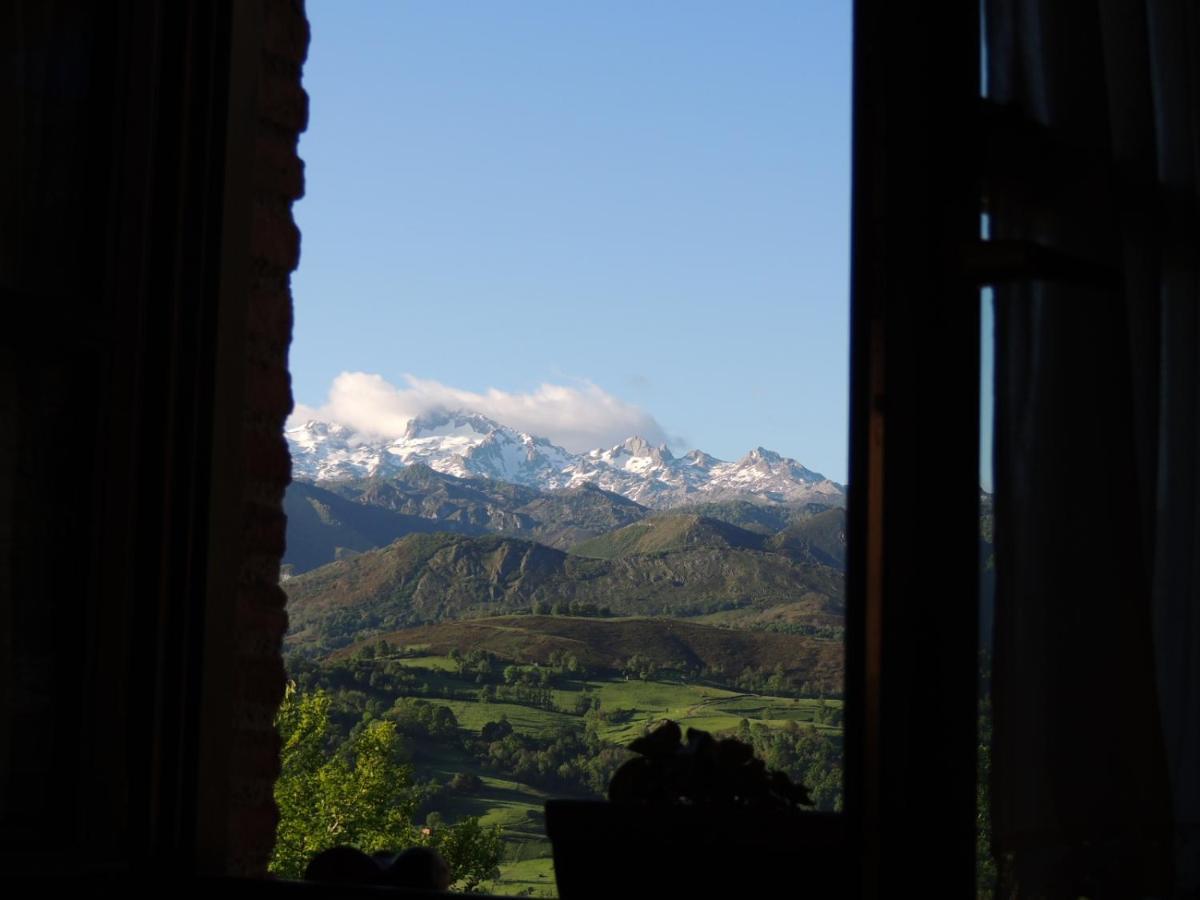 Llenín C.A.赫雷达德拉库斯特旅馆旅馆 外观 照片