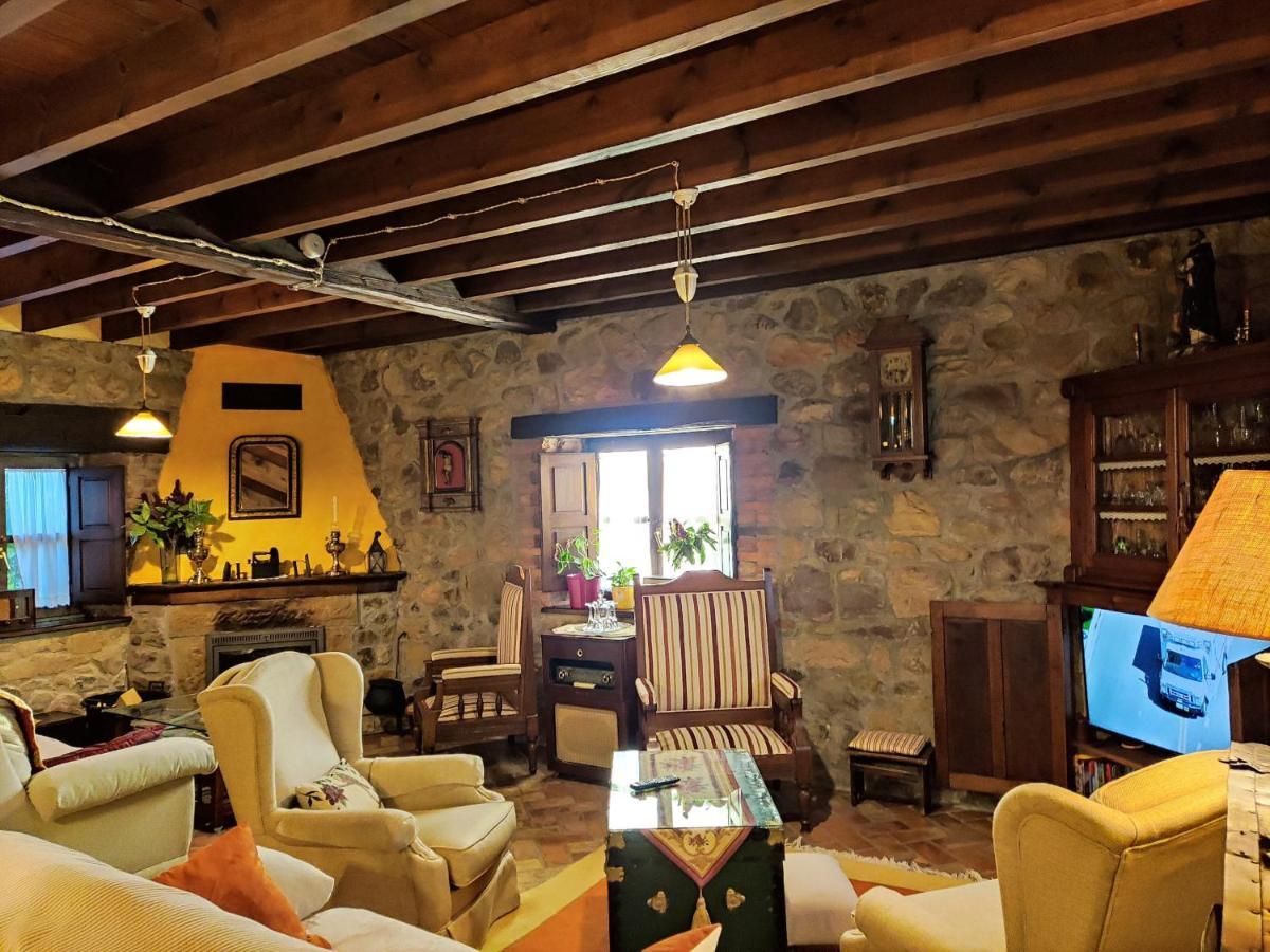Llenín C.A.赫雷达德拉库斯特旅馆旅馆 外观 照片